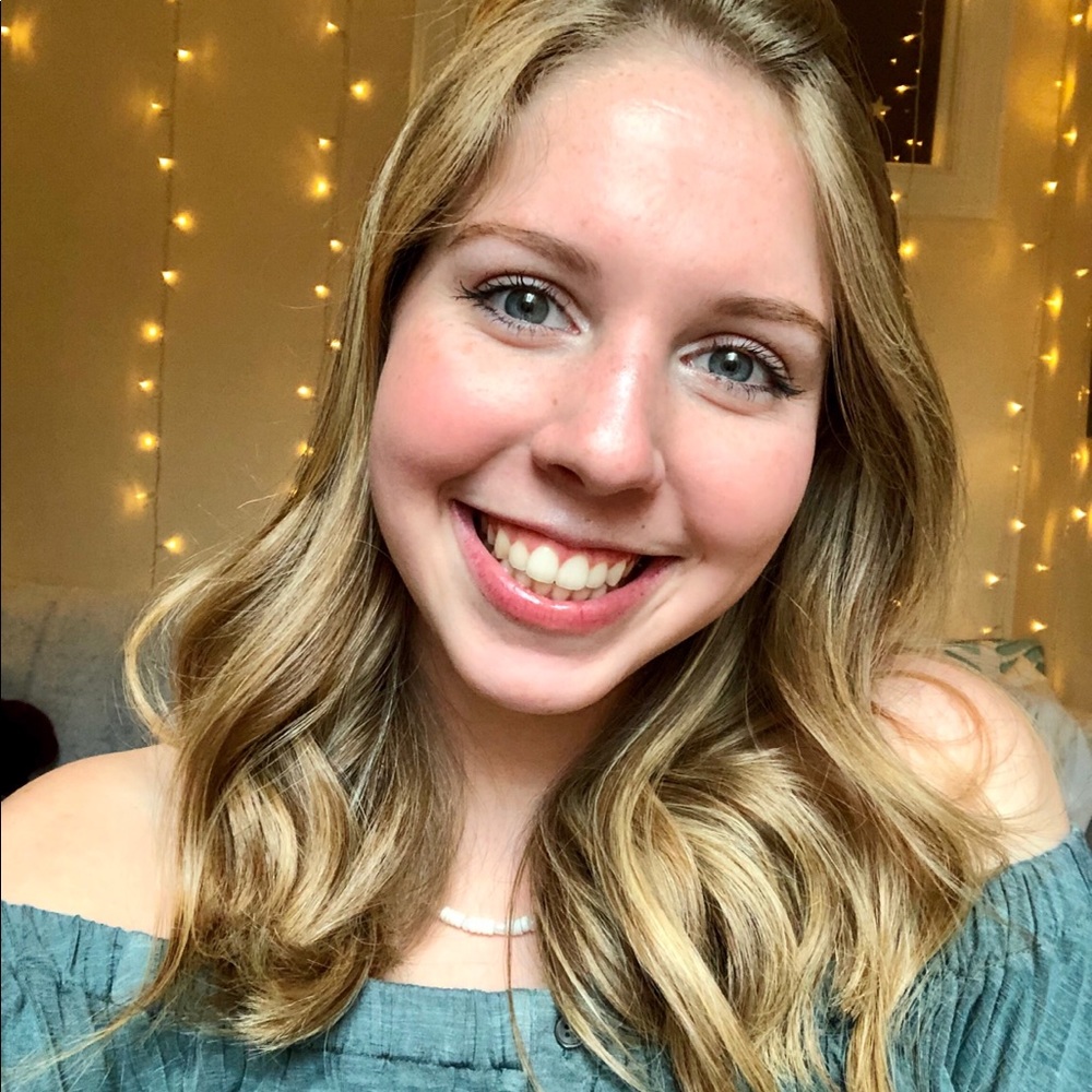 Meet your Posher, Caroline